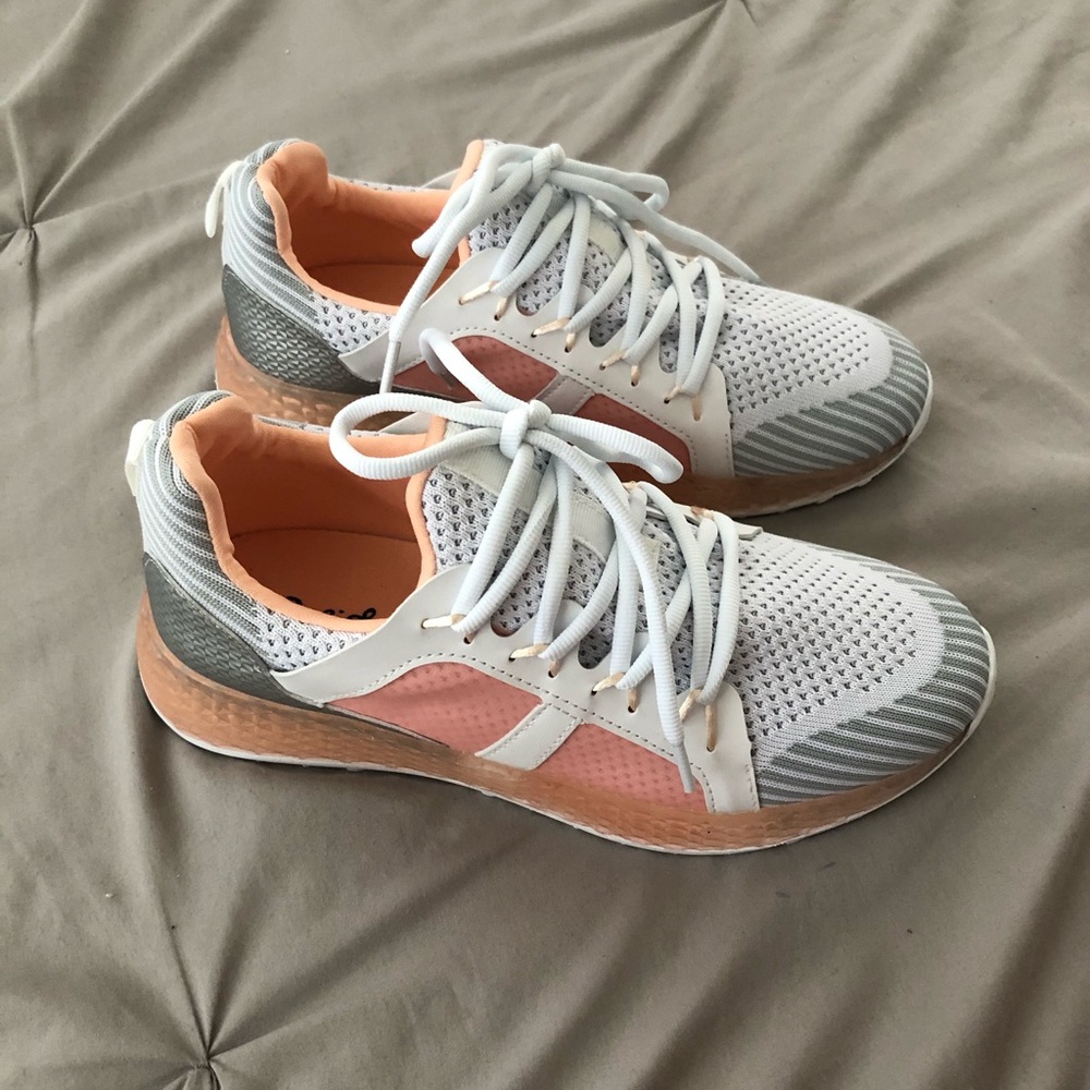 New women’s shoes
